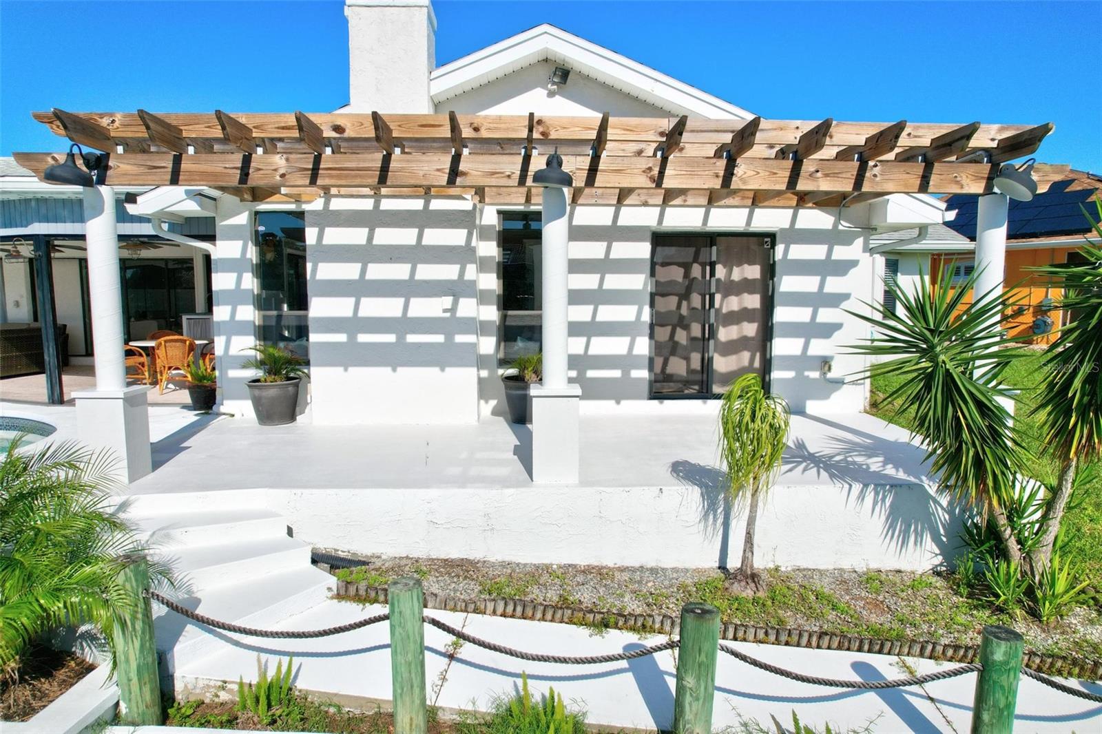 1 CHERRYTREE CT, PALM COAST, FL, 32137