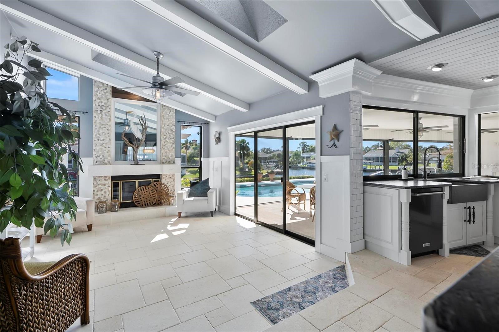 1 CHERRYTREE CT, PALM COAST, FL, 32137