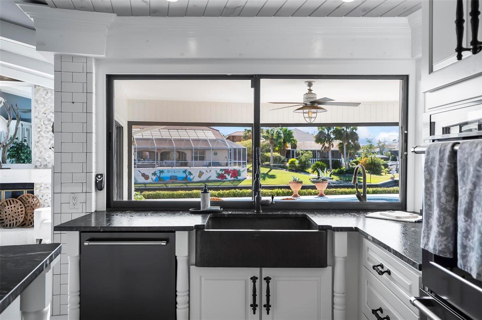 1 CHERRYTREE CT, PALM COAST, FL, 32137