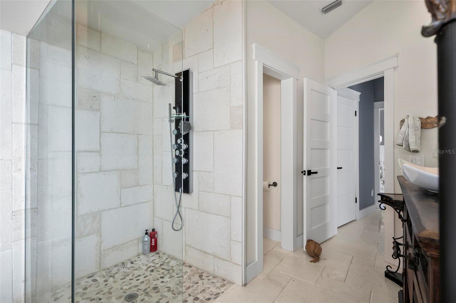 1 CHERRYTREE CT, PALM COAST, FL, 32137