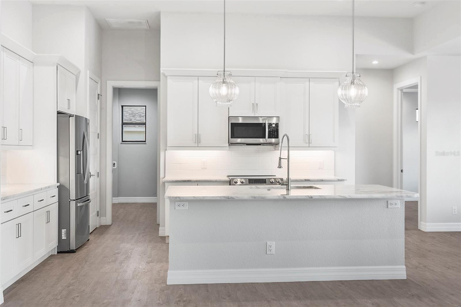 15136 HENNIPEN CIR, PORT CHARLOTTE, FL, 33981