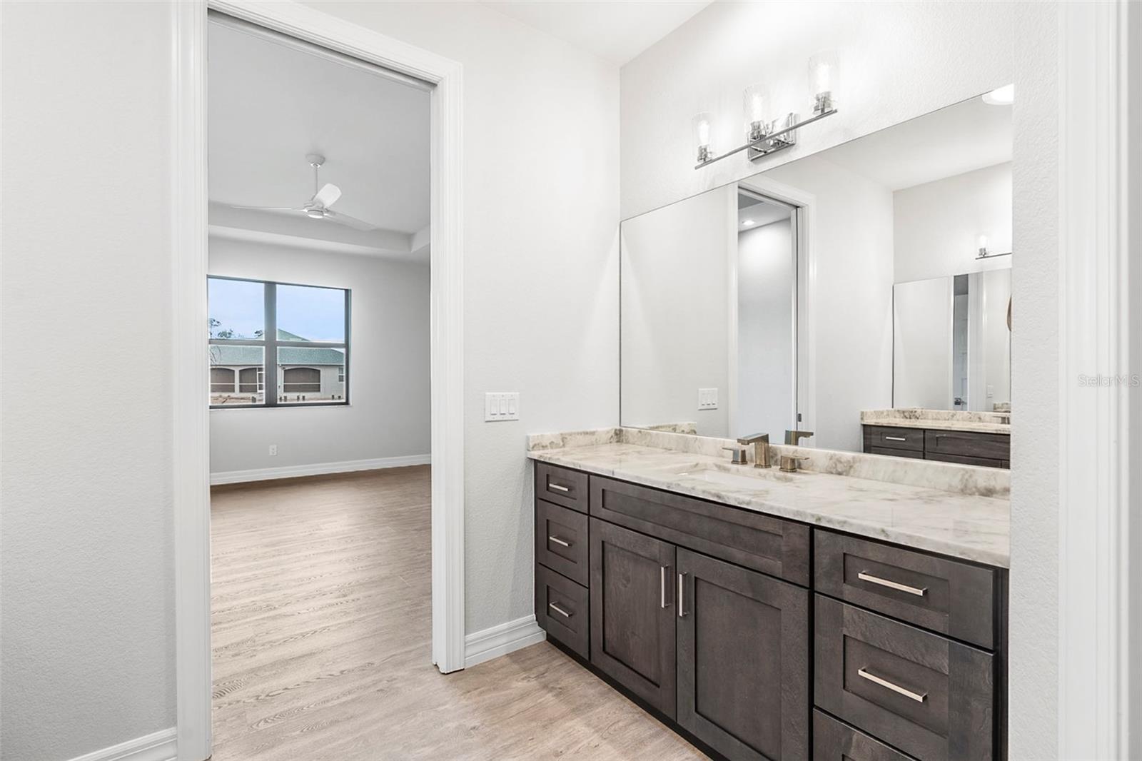 15136 HENNIPEN CIR, PORT CHARLOTTE, FL, 33981