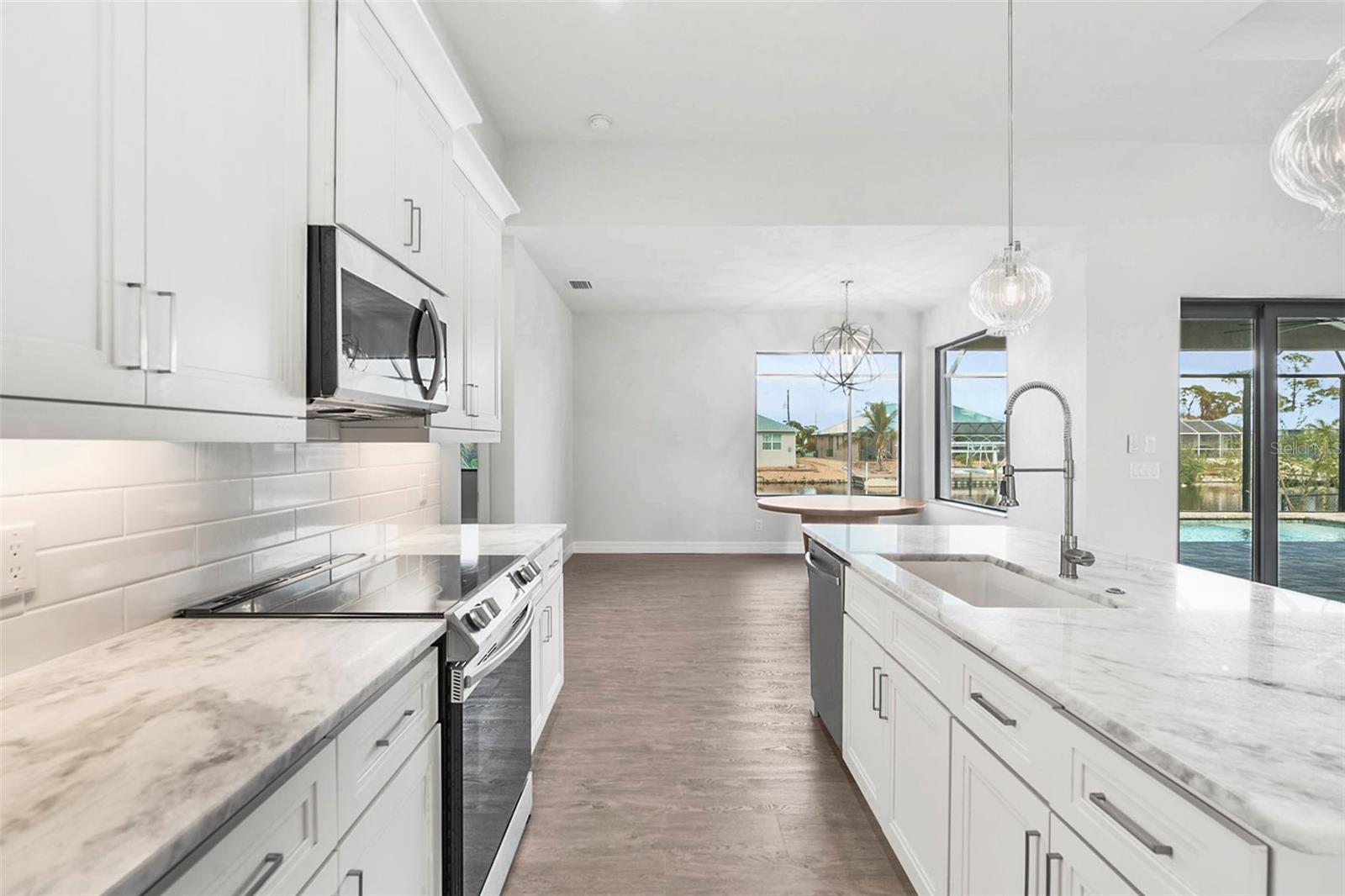 15136 HENNIPEN CIR, PORT CHARLOTTE, FL, 33981