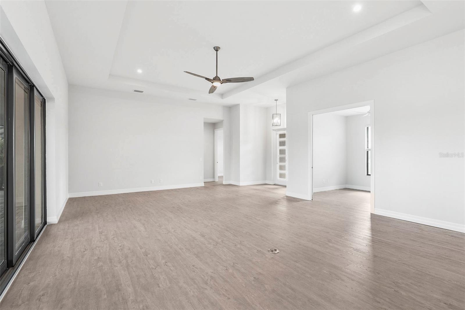 15136 HENNIPEN CIR, PORT CHARLOTTE, FL, 33981