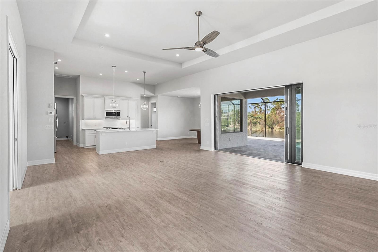 15136 HENNIPEN CIR, PORT CHARLOTTE, FL, 33981