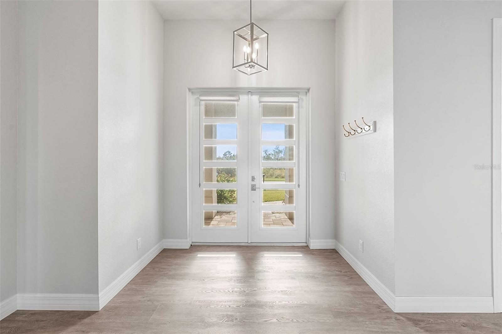 15136 HENNIPEN CIR, PORT CHARLOTTE, FL, 33981