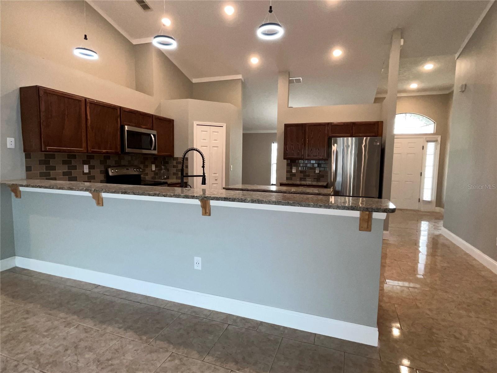 1021 CANNES DR, KISSIMMEE, FL, 34759