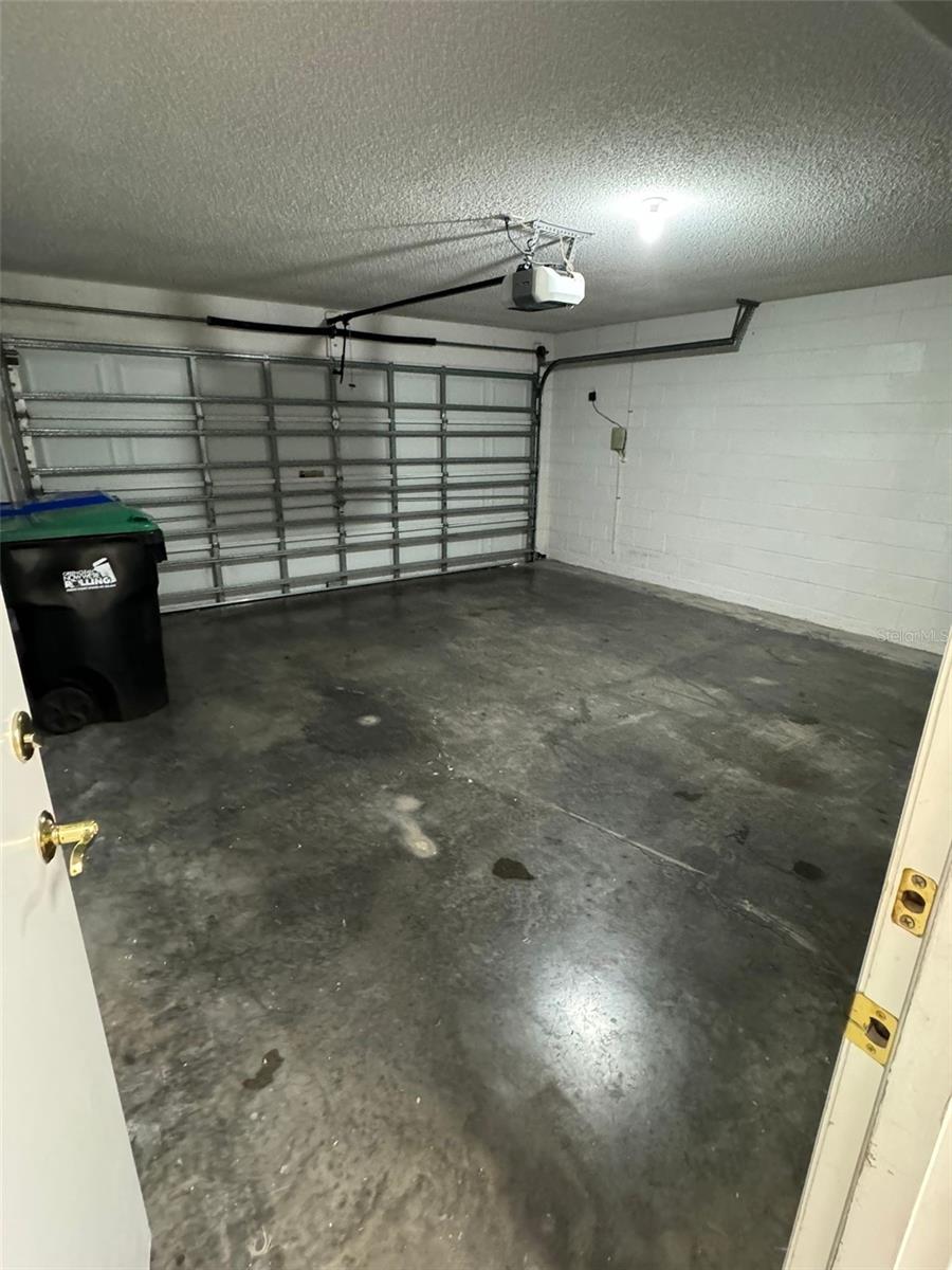 2406 RUNYON CIR, ORLANDO, FL, 32837