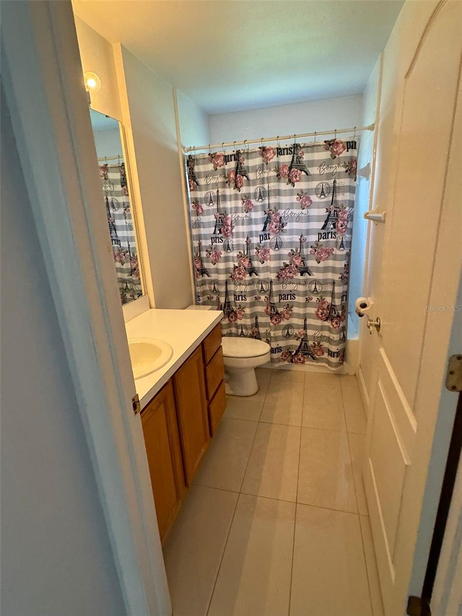 2406 RUNYON CIR, ORLANDO, FL, 32837