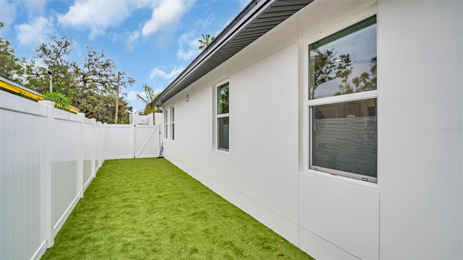 4723 10TH AVE S, ST PETERSBURG, FL, 33711