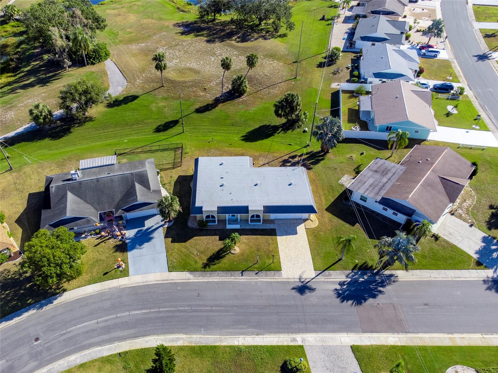 603 FOX HILLS DR, SUN CITY CENTER, FL, 33573