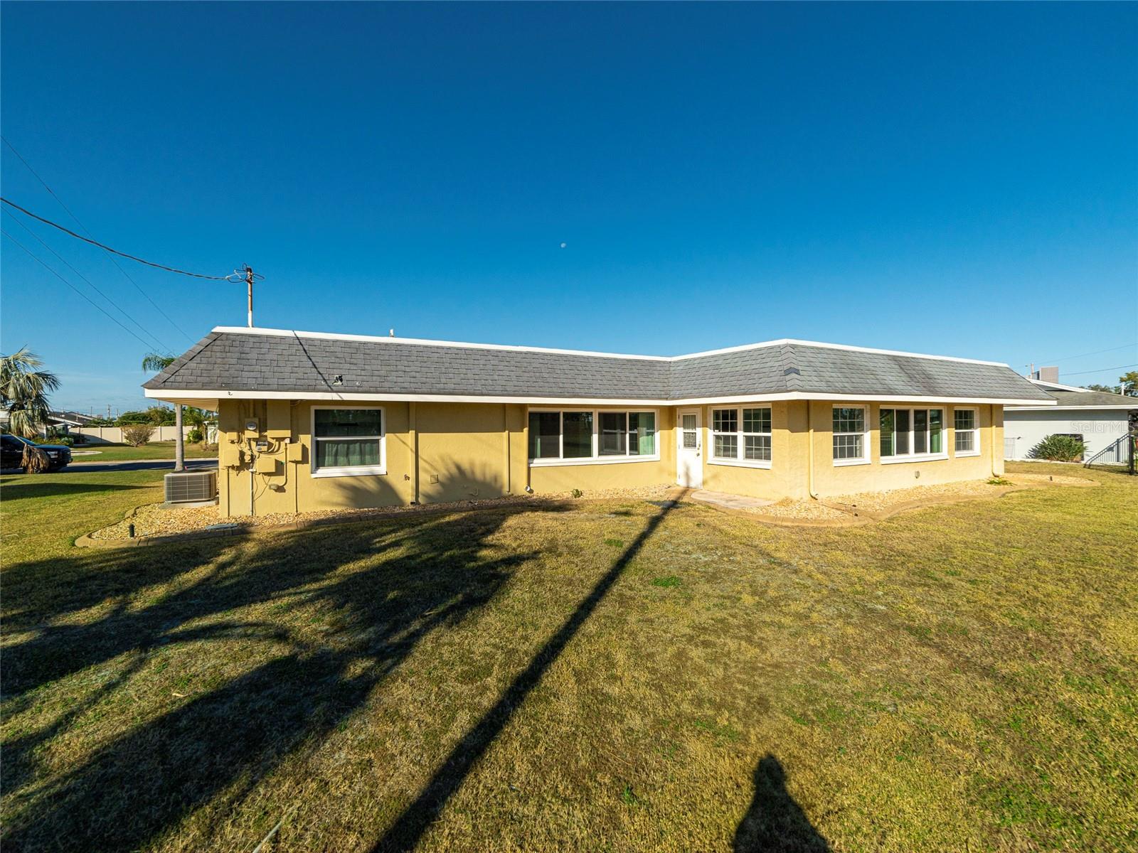 603 FOX HILLS DR, SUN CITY CENTER, FL, 33573