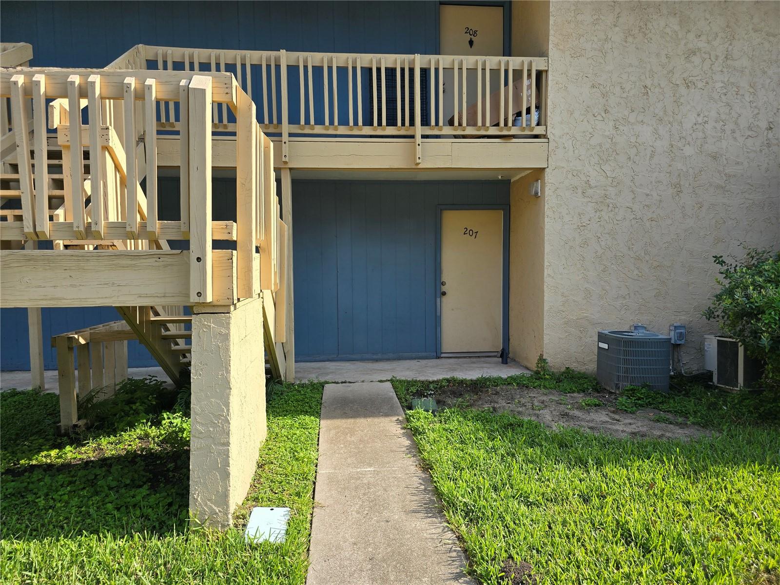 2811 SW ARCHER RD #X-207, GAINESVILLE, FL, 32608