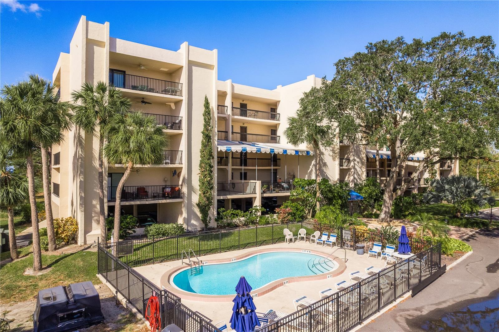 206 TARPON PT, TARPON SPRINGS, FL, 34689