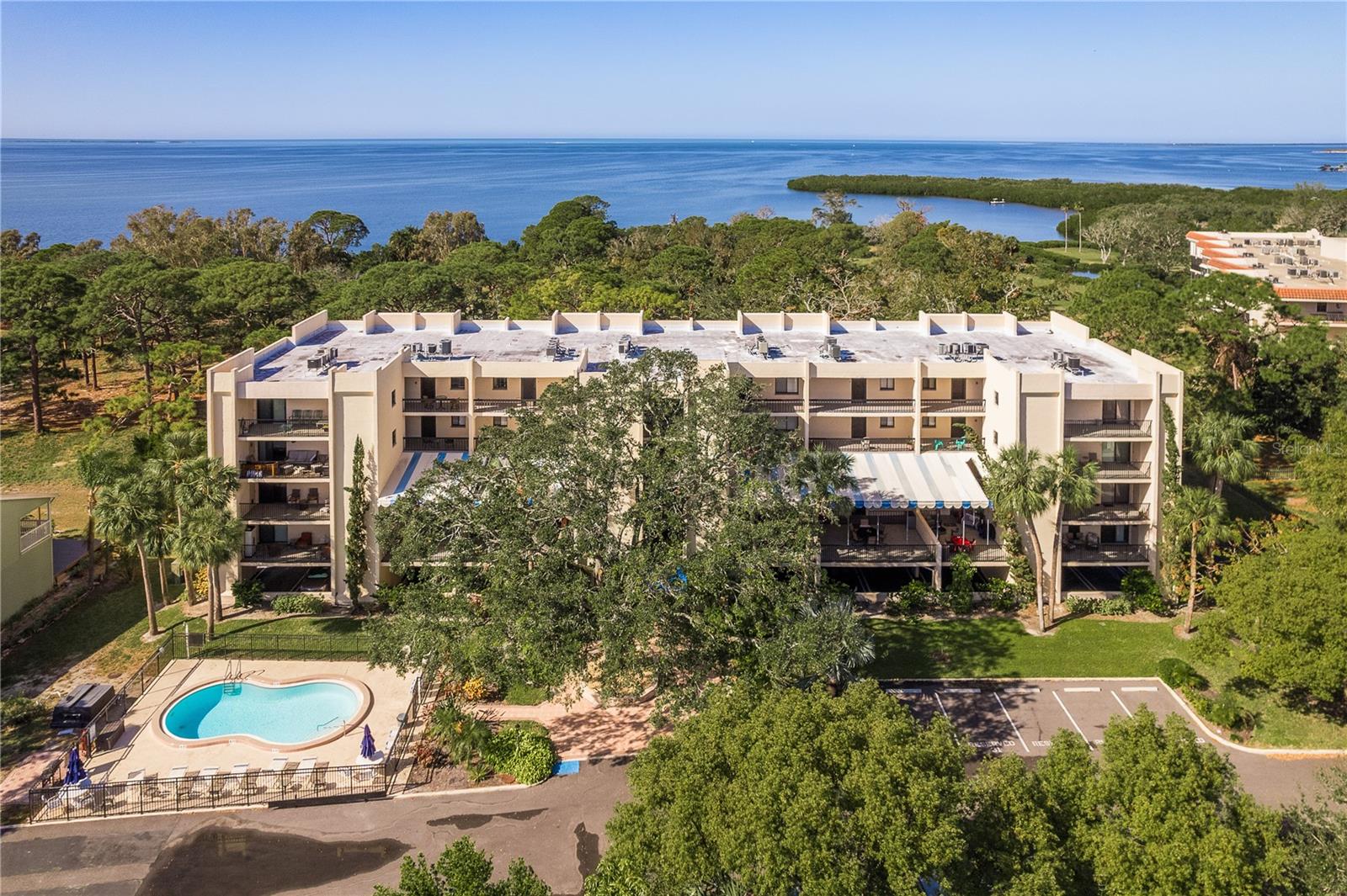 206 TARPON PT, TARPON SPRINGS, FL, 34689