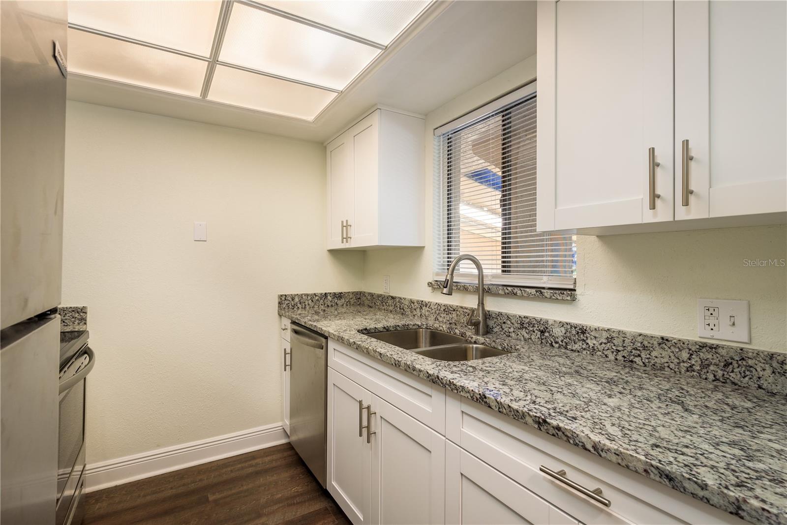 206 TARPON PT, TARPON SPRINGS, FL, 34689