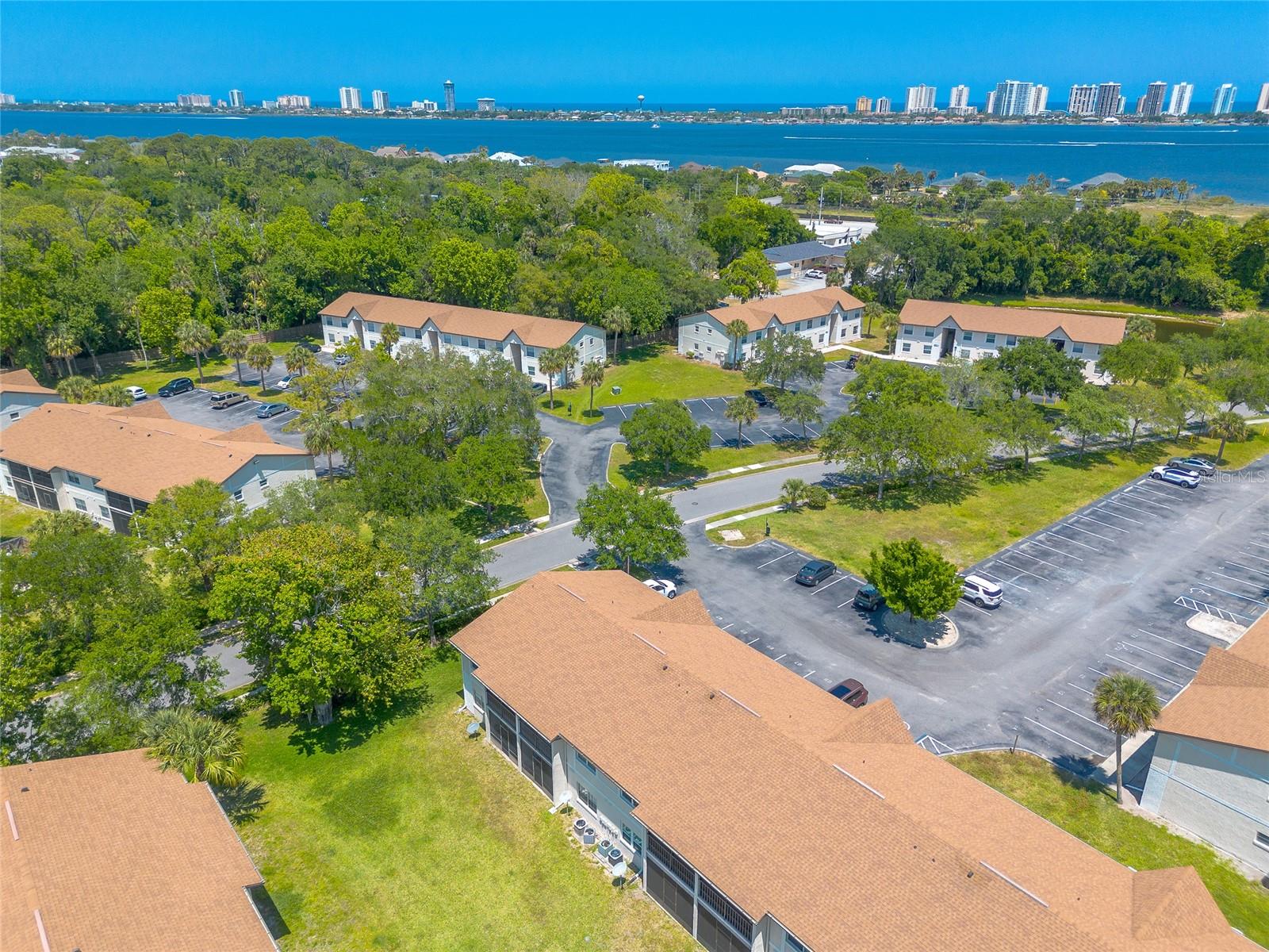 415 BANANA CAY DR #F, SOUTH DAYTONA, FL, 32119