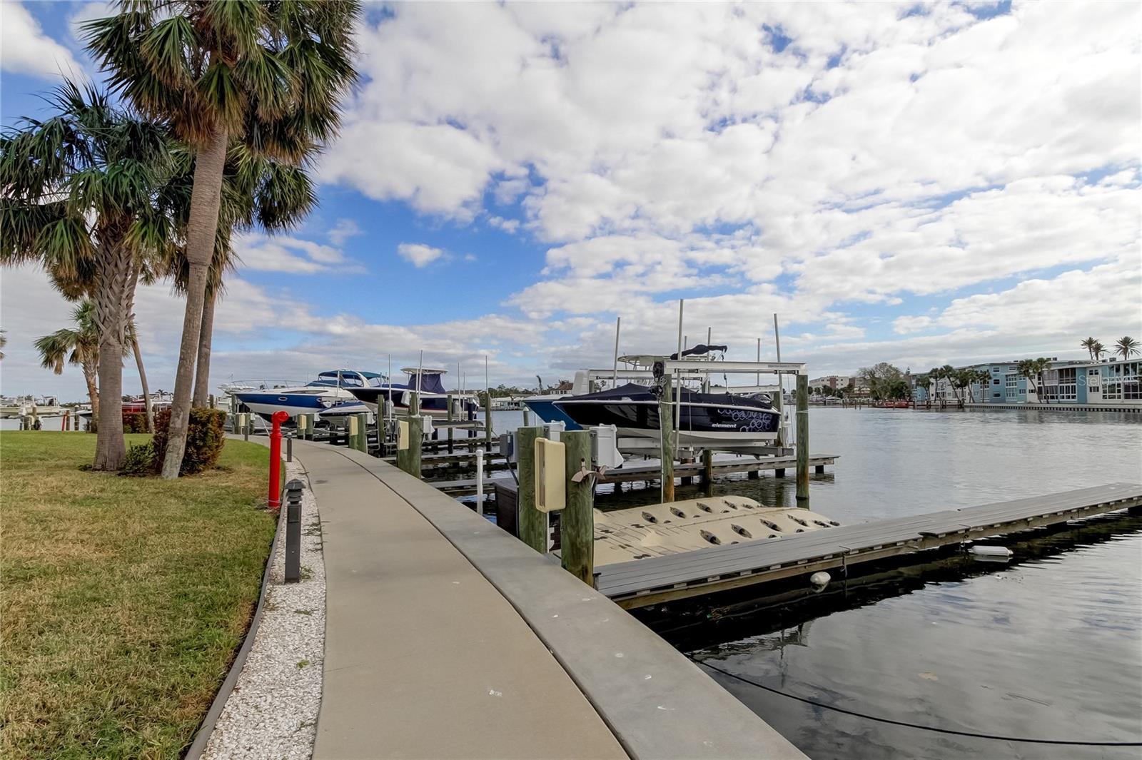 400 64 AVE #1207, ST PETE BEACH, FL, 33706