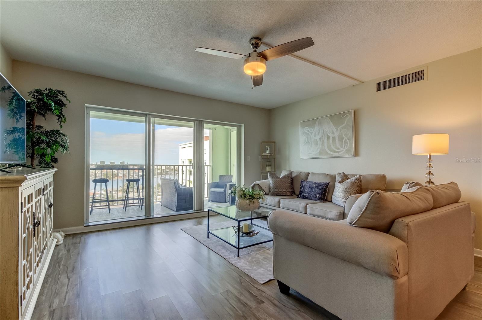 400 64 AVE #1207, ST PETE BEACH, FL, 33706