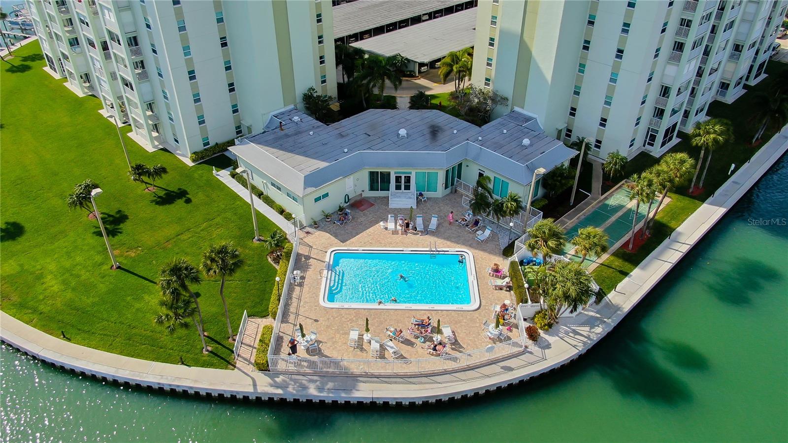 400 64 AVE #1207, ST PETE BEACH, FL, 33706