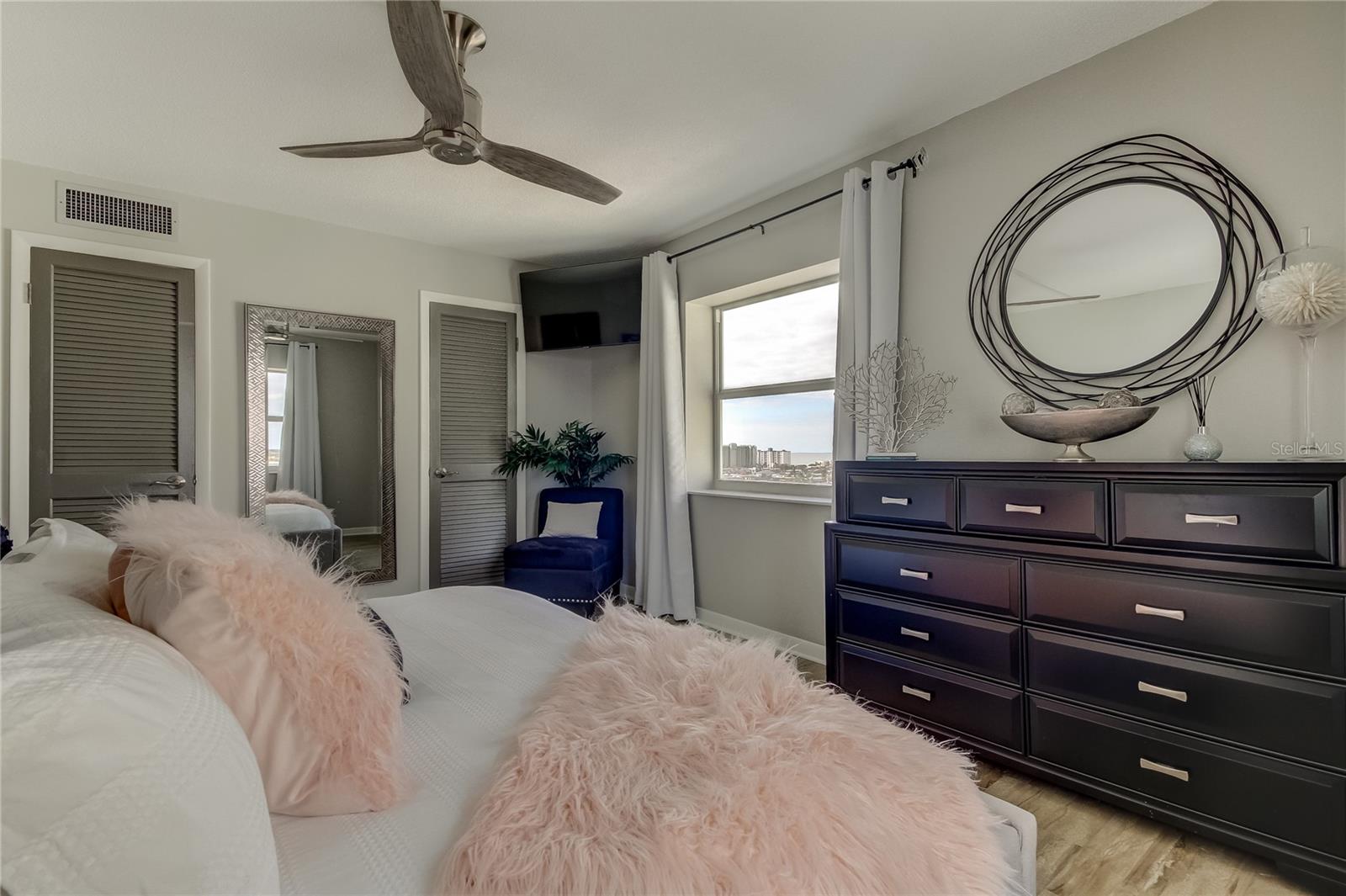 400 64 AVE #1207, ST PETE BEACH, FL, 33706