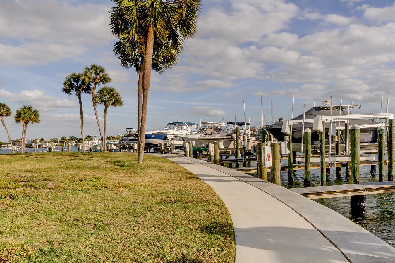 400 64 AVE #1207, ST PETE BEACH, FL, 33706