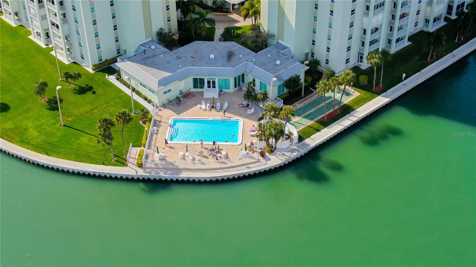 400 64 AVE #1207, ST PETE BEACH, FL, 33706