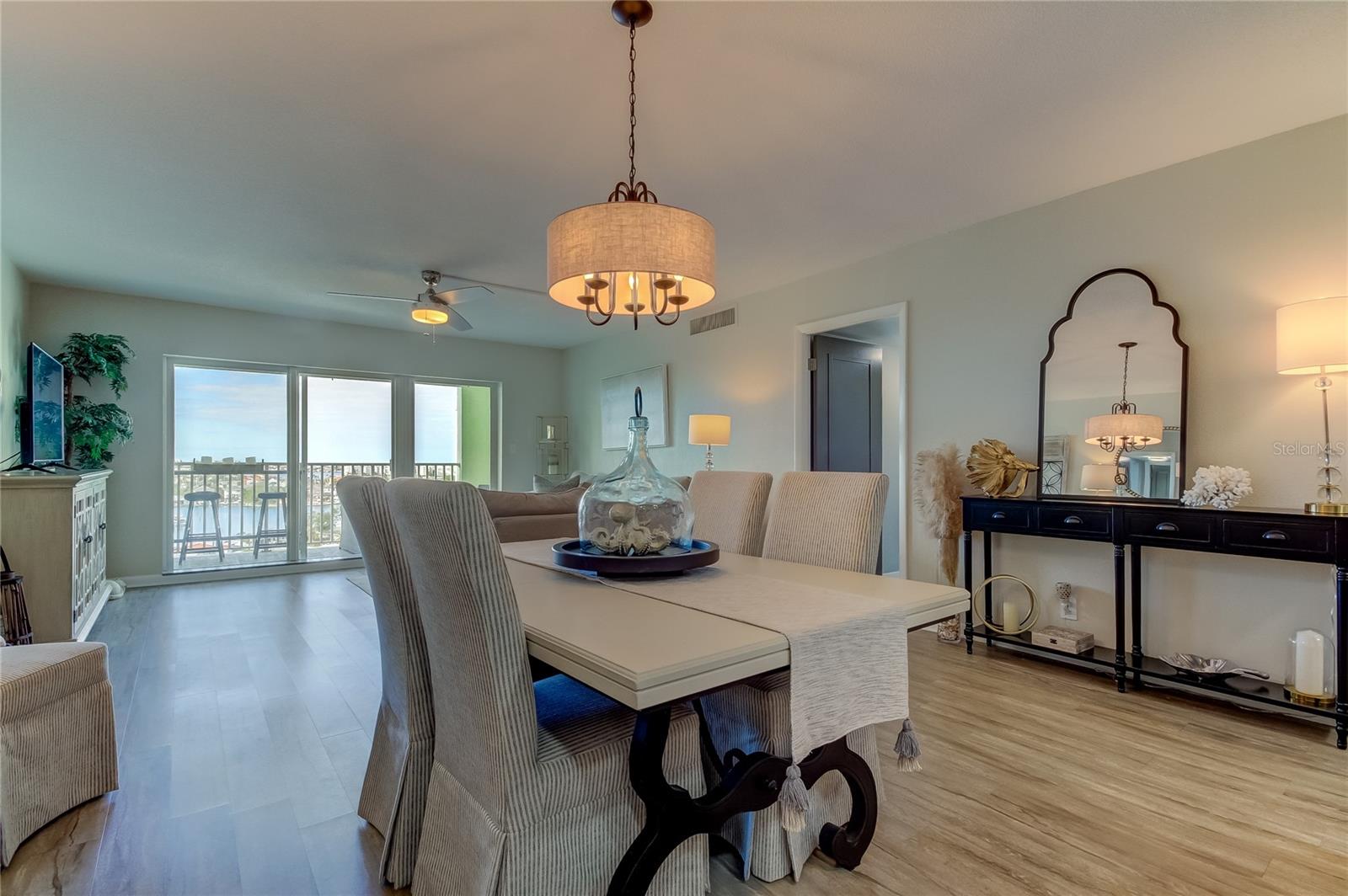 400 64 AVE #1207, ST PETE BEACH, FL, 33706