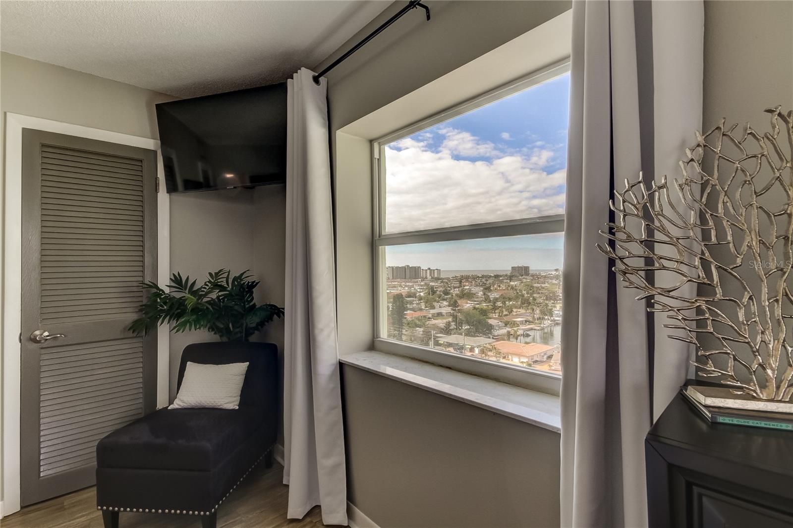 400 64 AVE #1207, ST PETE BEACH, FL, 33706