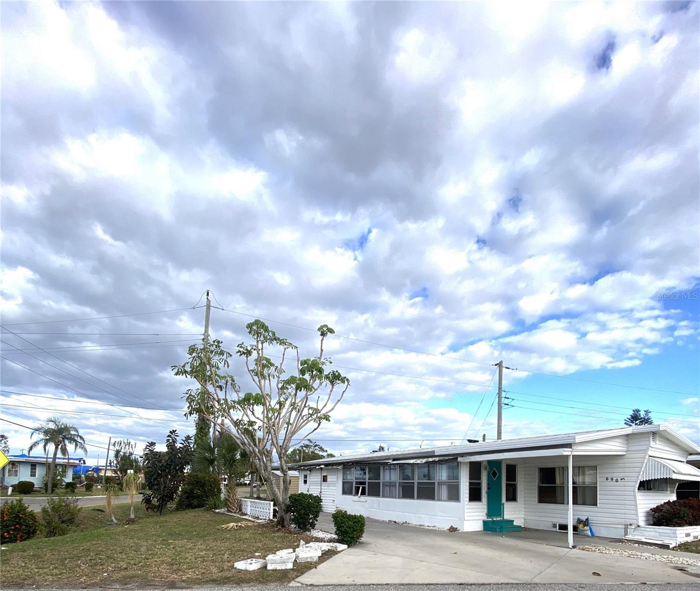 6903 E BAYOU LN, BRADENTON, FL, 34207