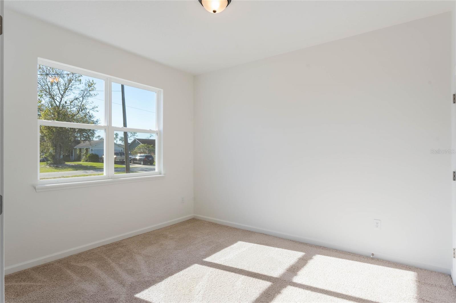 3180 RIVERHEAD DR, DELTONA, FL, 32738