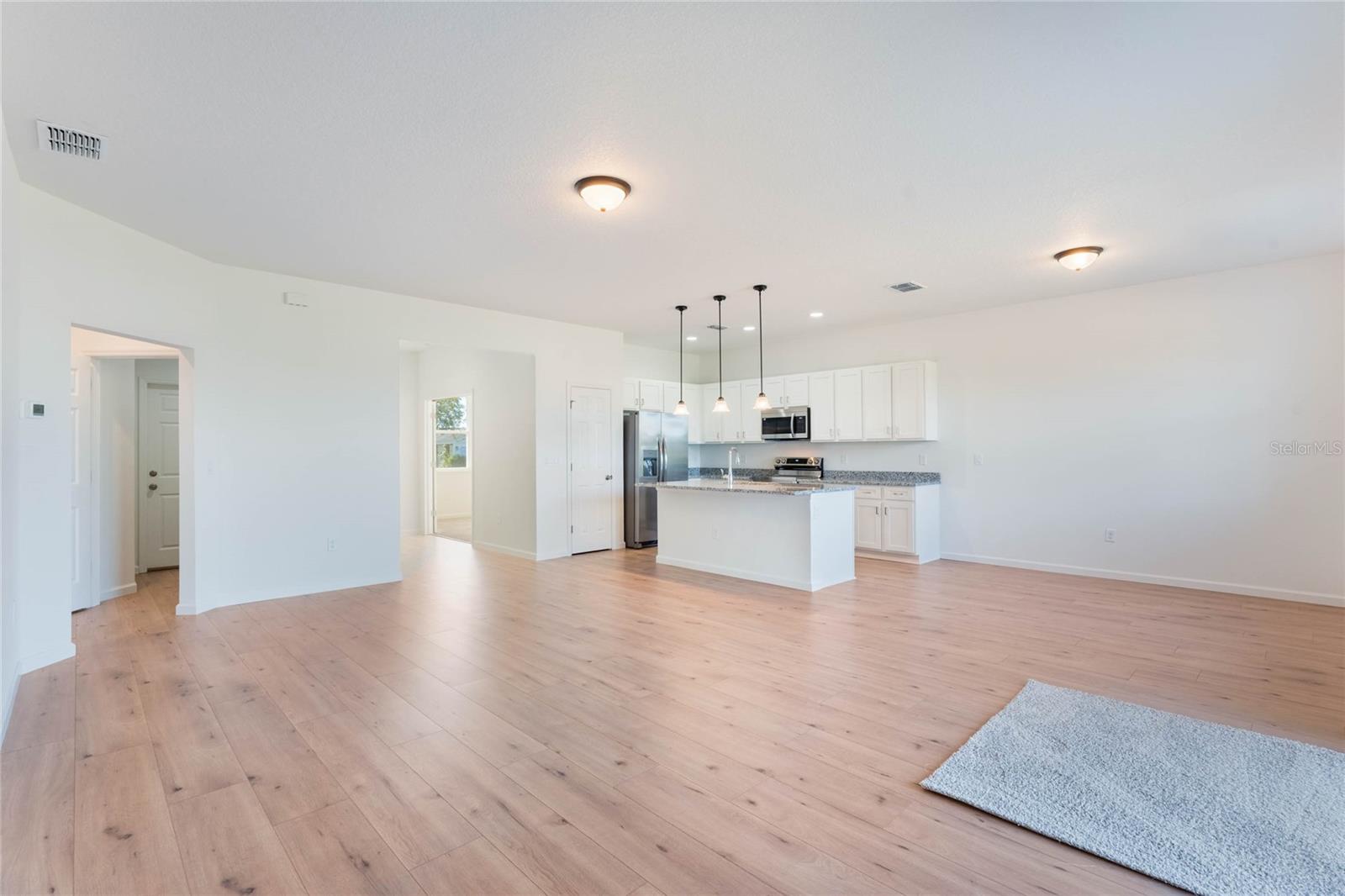 3180 RIVERHEAD DR, DELTONA, FL, 32738