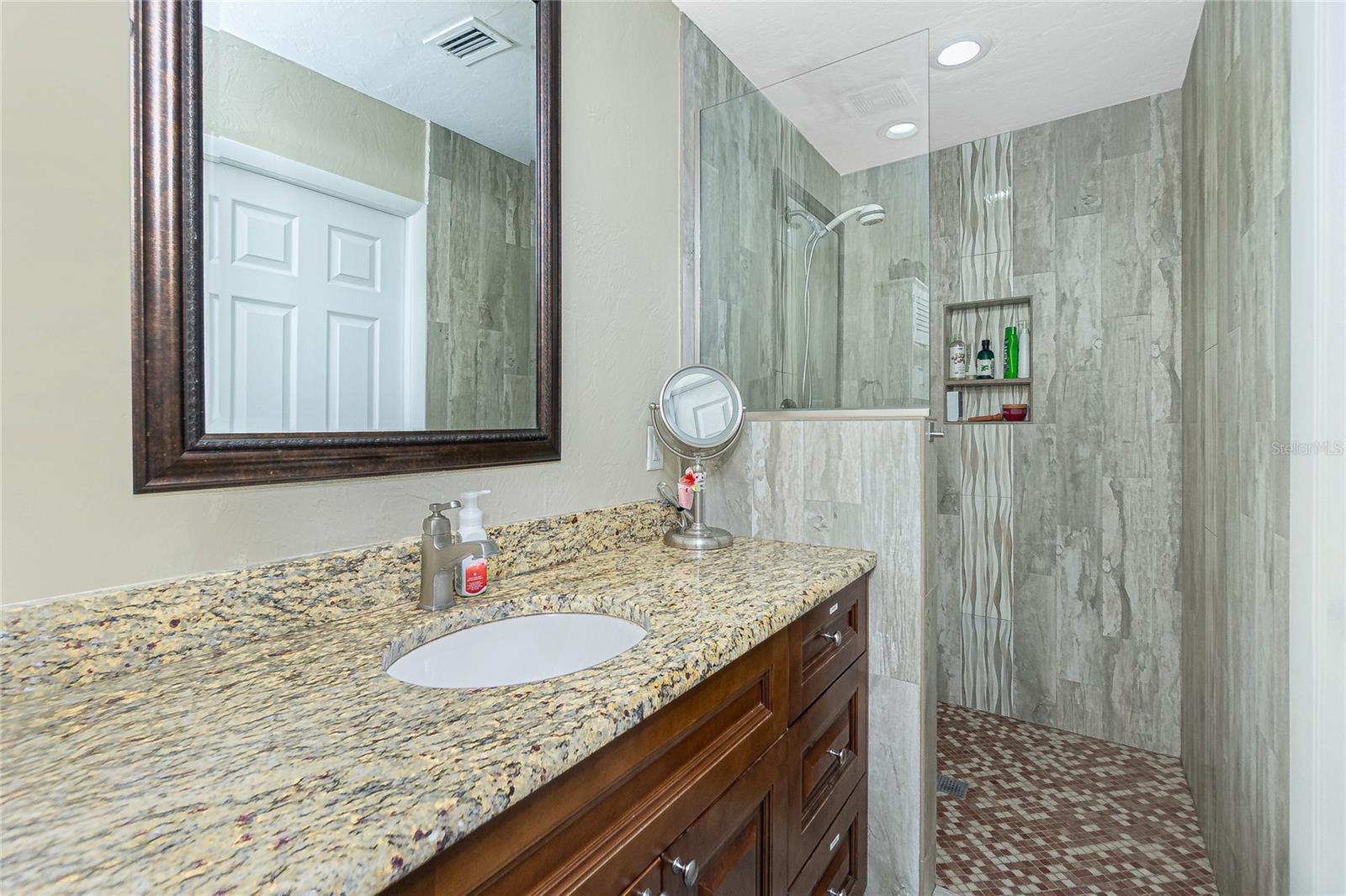 161 CARLISLE AVE NW, PORT CHARLOTTE, FL, 33952