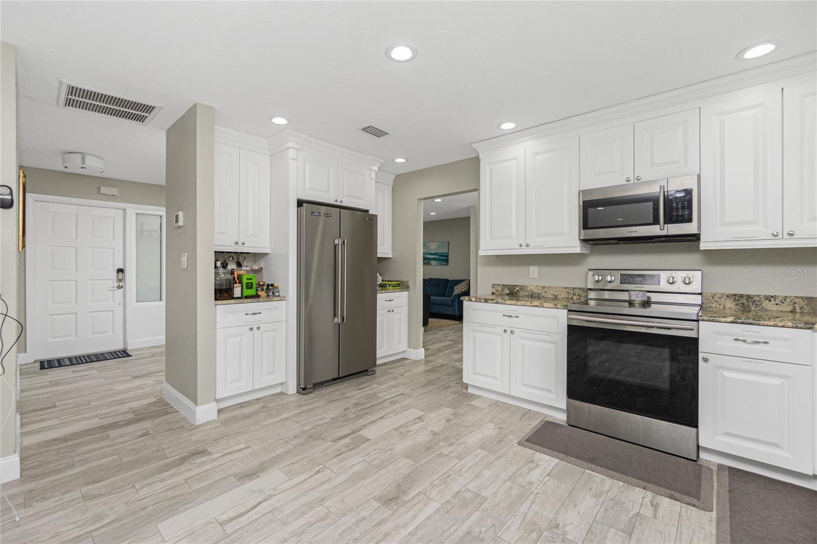 161 CARLISLE AVE NW, PORT CHARLOTTE, FL, 33952