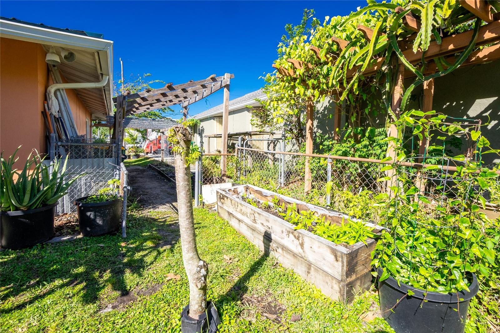 161 CARLISLE AVE NW, PORT CHARLOTTE, FL, 33952