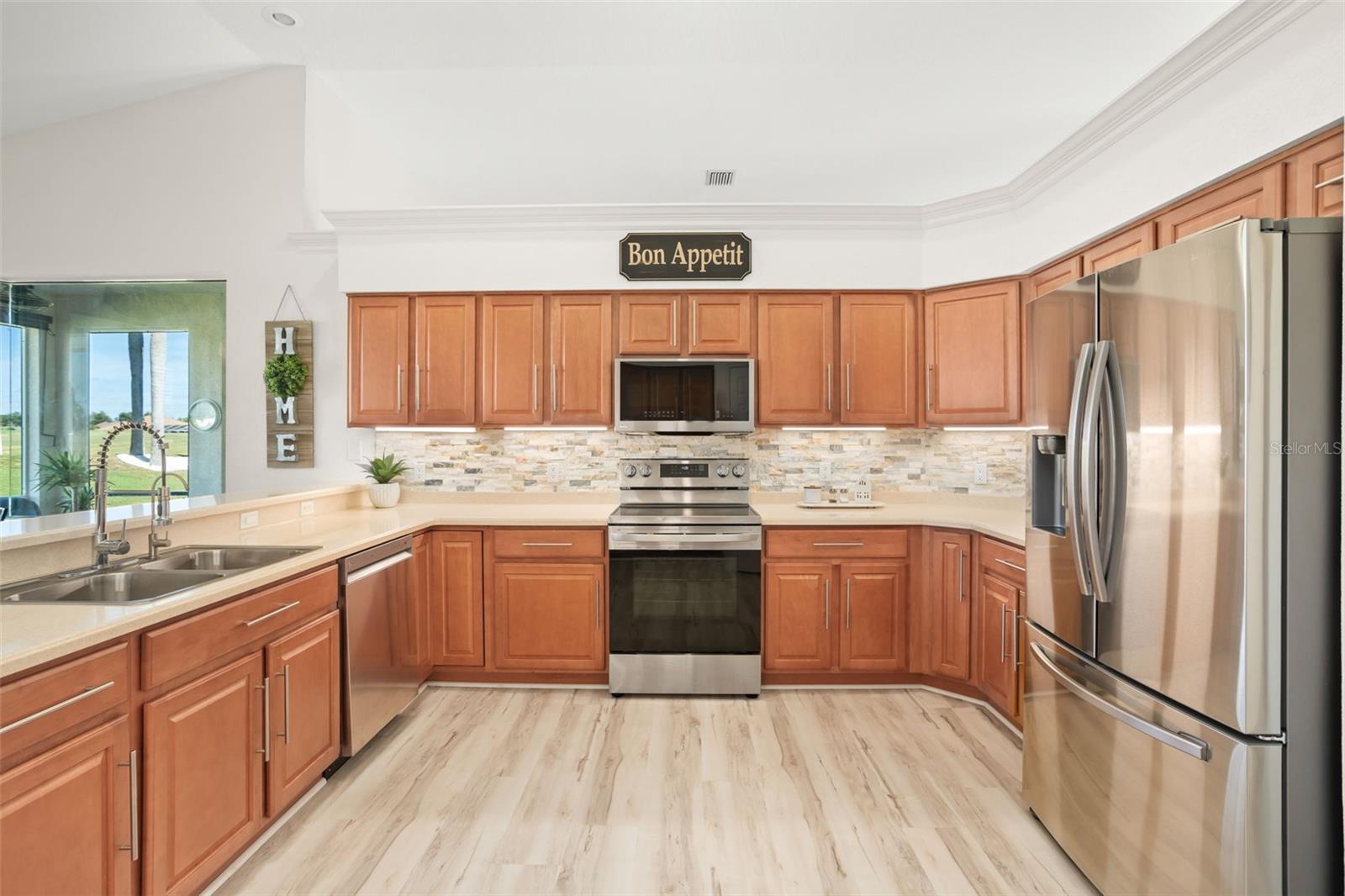 6702 HUNTINGTON HILLS BLVD, LAKELAND, FL, 33810