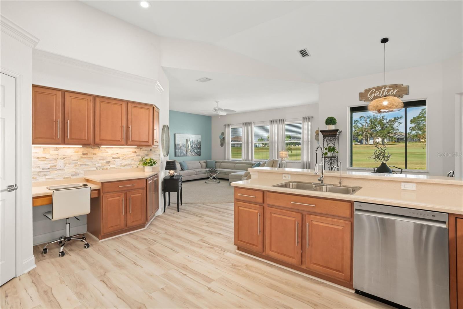 6702 HUNTINGTON HILLS BLVD, LAKELAND, FL, 33810