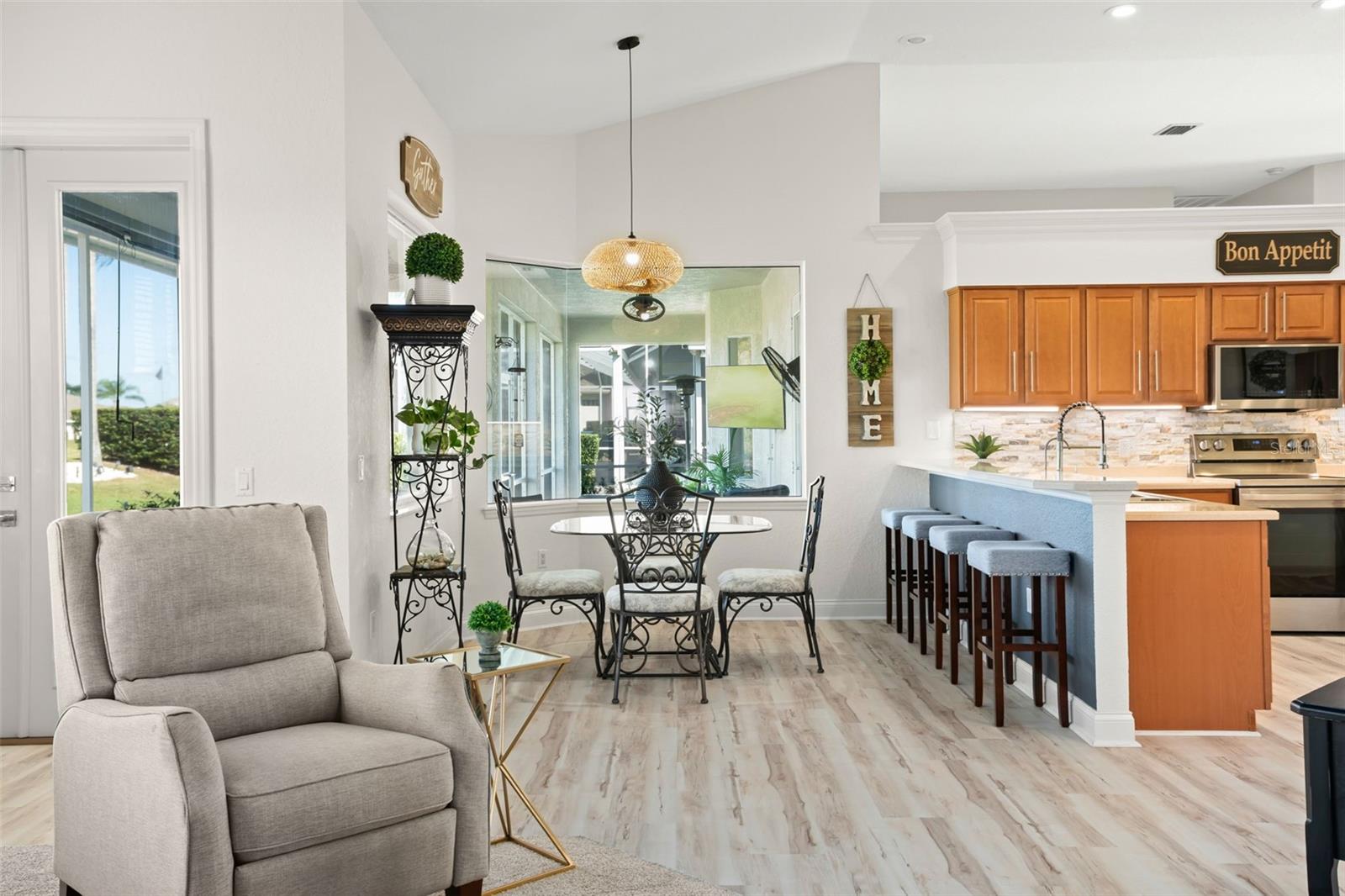 6702 HUNTINGTON HILLS BLVD, LAKELAND, FL, 33810