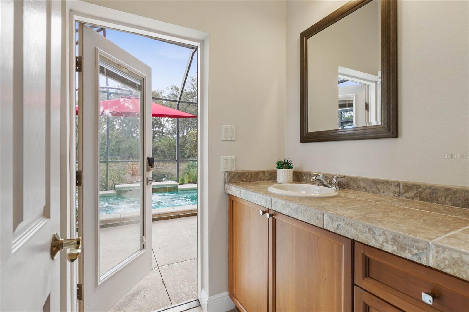 30 CREEKSIDE DR, PALM COAST, FL, 32137