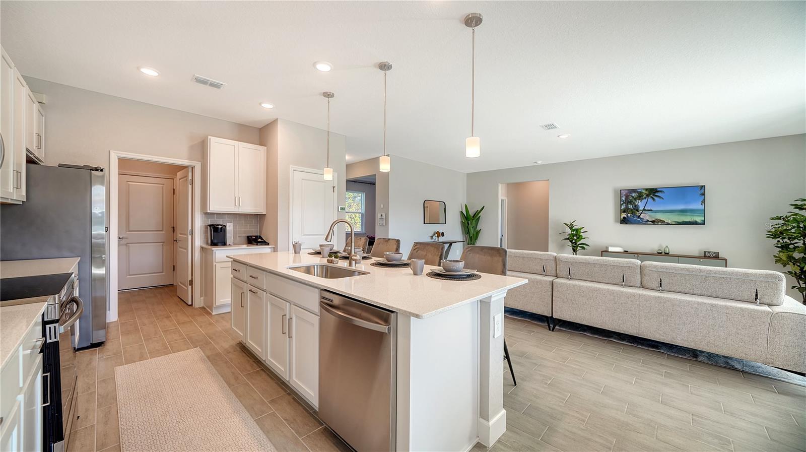 1309 E PRICE BLVD, NORTH PORT, FL, 34288
