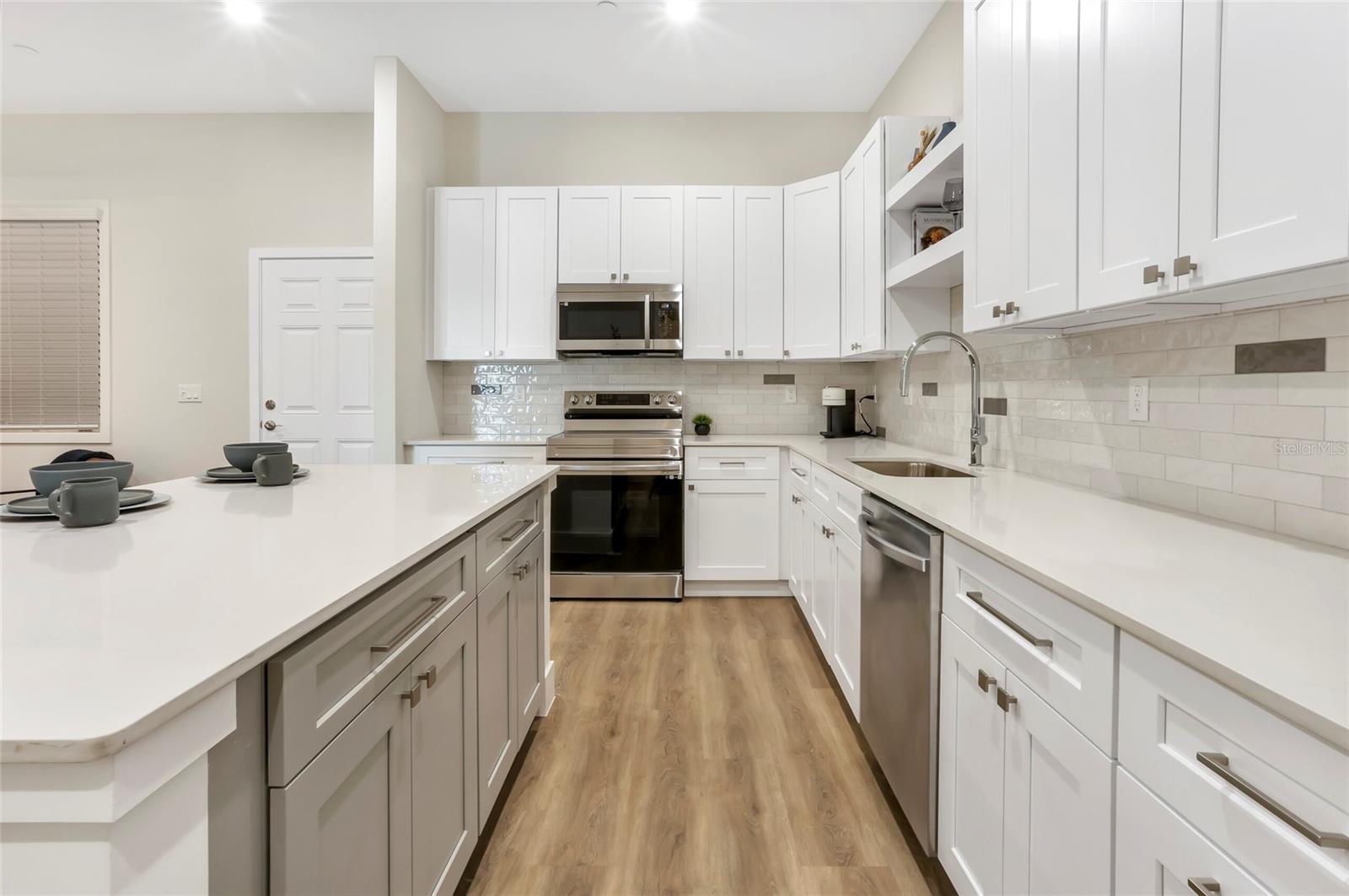 11 E SMITH ST #Valencia, WINTER GARDEN, FL, 34787