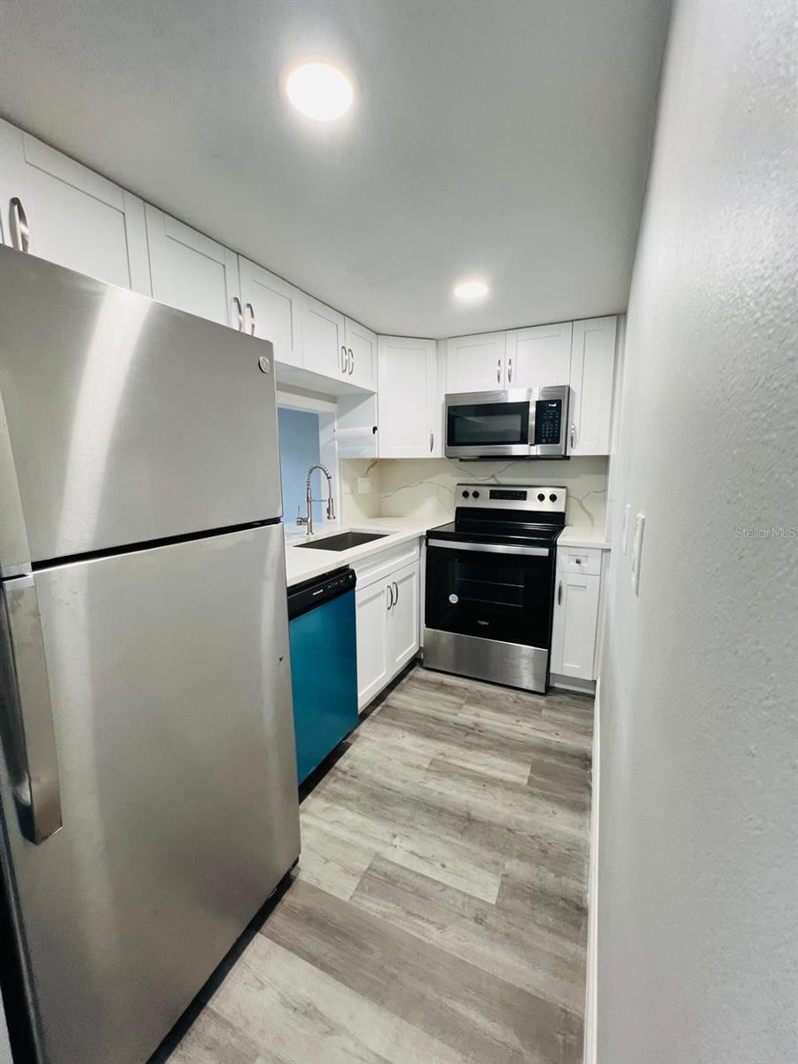 7108 WATERSIDE DR #103, TAMPA, FL, 33617