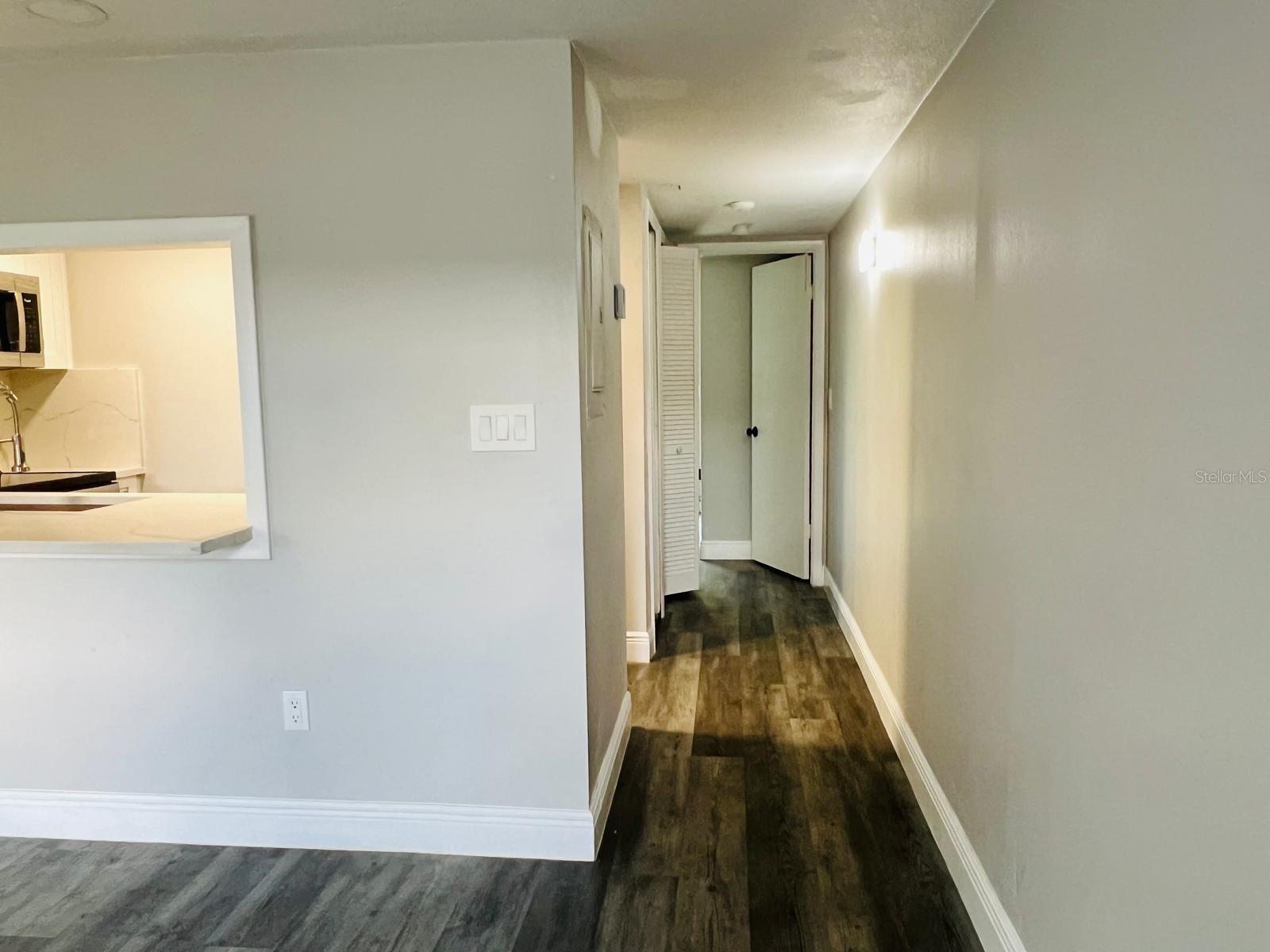 7108 WATERSIDE DR #103, TAMPA, FL, 33617