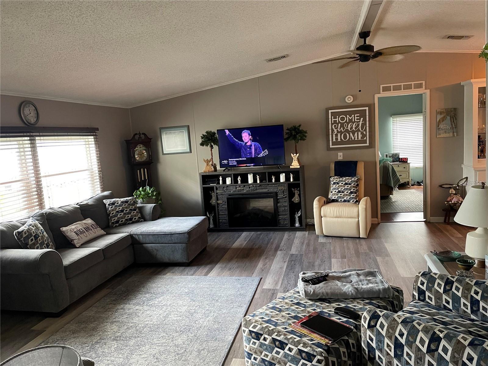 8400 PRINCESS CT, PALMETTO, FL, 34221