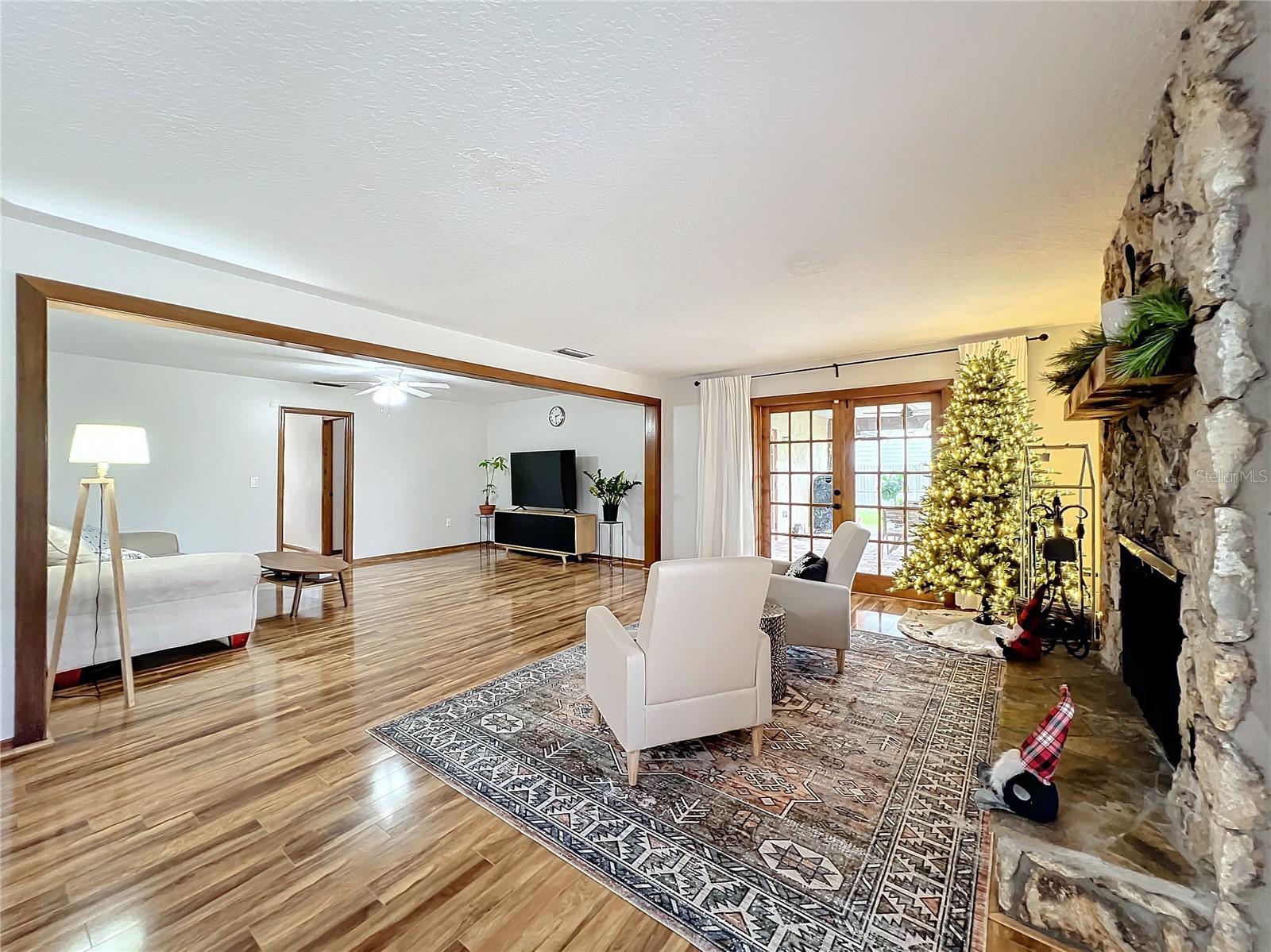 4333 WOODLYNNE LN, ORLANDO, FL, 32812