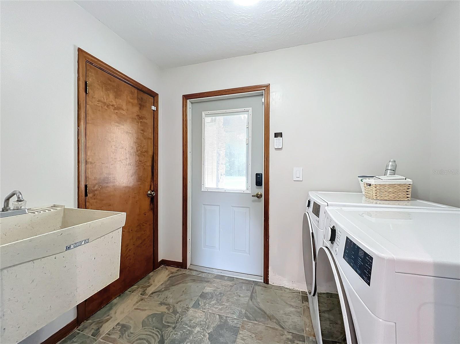 4333 WOODLYNNE LN, ORLANDO, FL, 32812