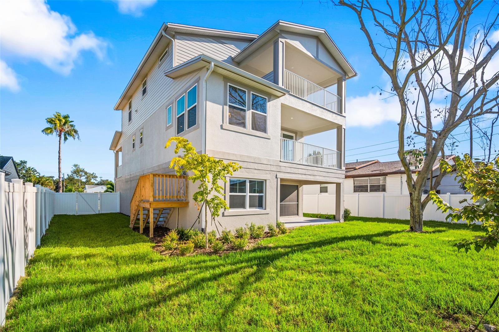 840 61ST AVE NE, ST PETERSBURG, FL, 33703