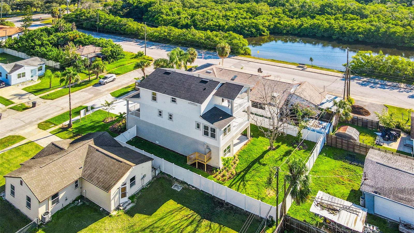 840 61ST AVE NE, ST PETERSBURG, FL, 33703