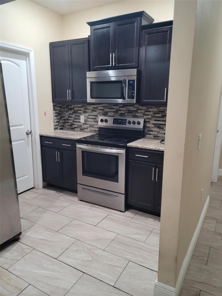 3193 W CENTRAL BLVD, ORLANDO, FL, 32805