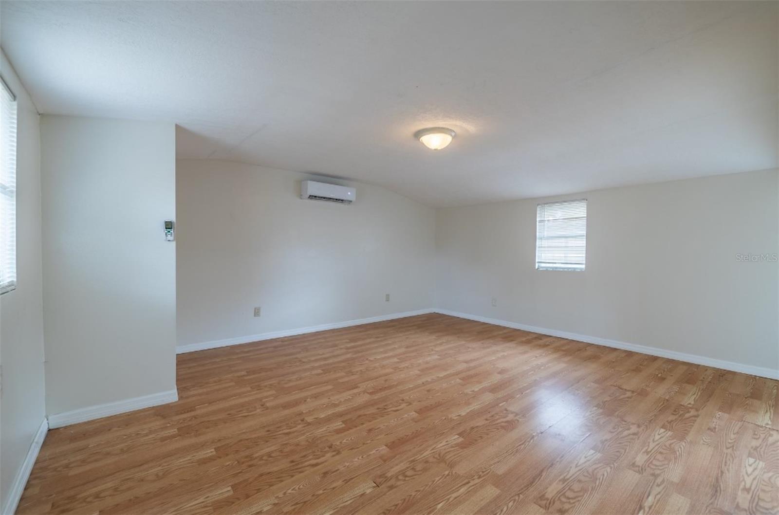 1821 E HUMPHREY ST, TAMPA, FL, 33604